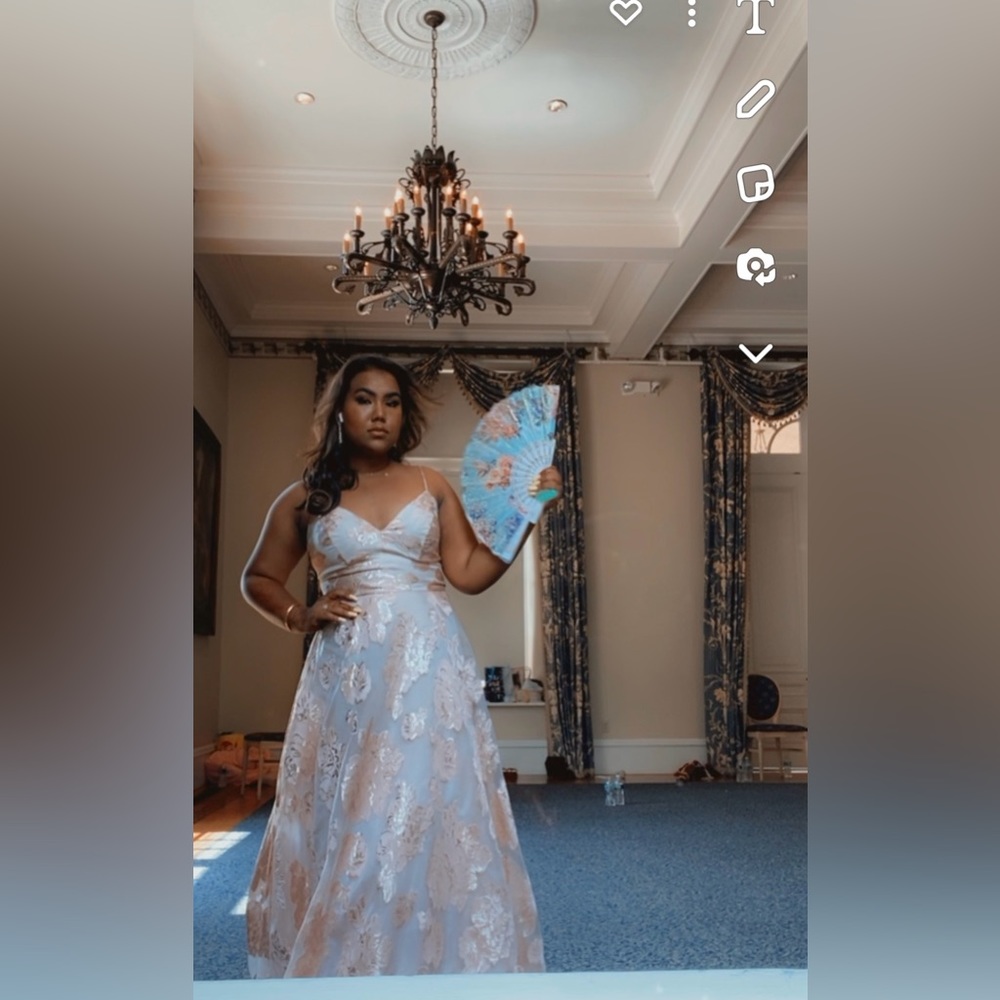 Long flowing prom dress